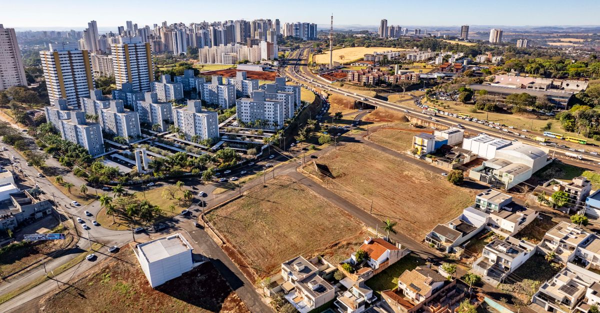 Filantropia bilionária: saúde, educação e greenwashing — como entender o impacto real no Brasil