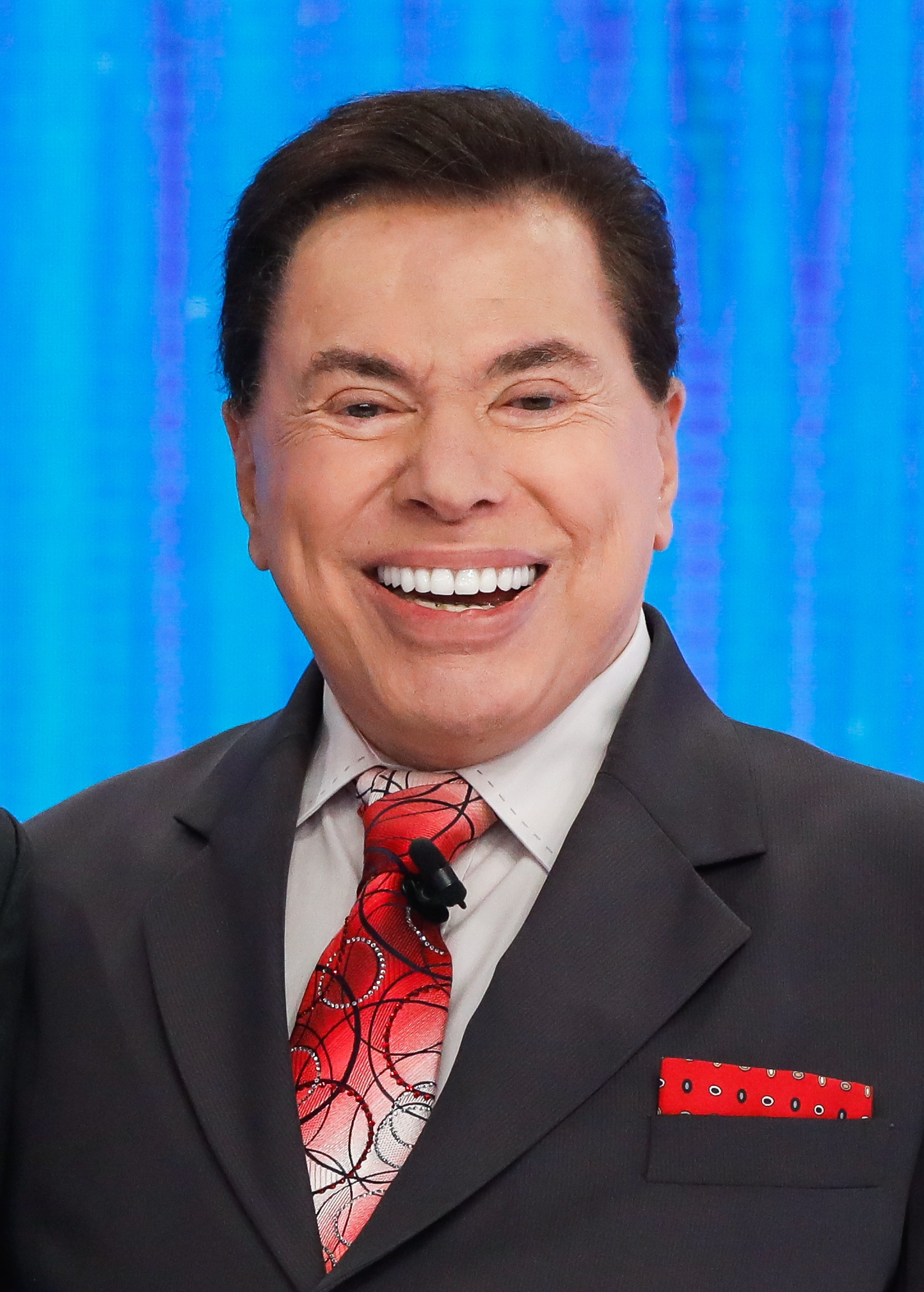 Silvio Santos: como holdings e comunicação estruturaram a maior fortuna do Brasil