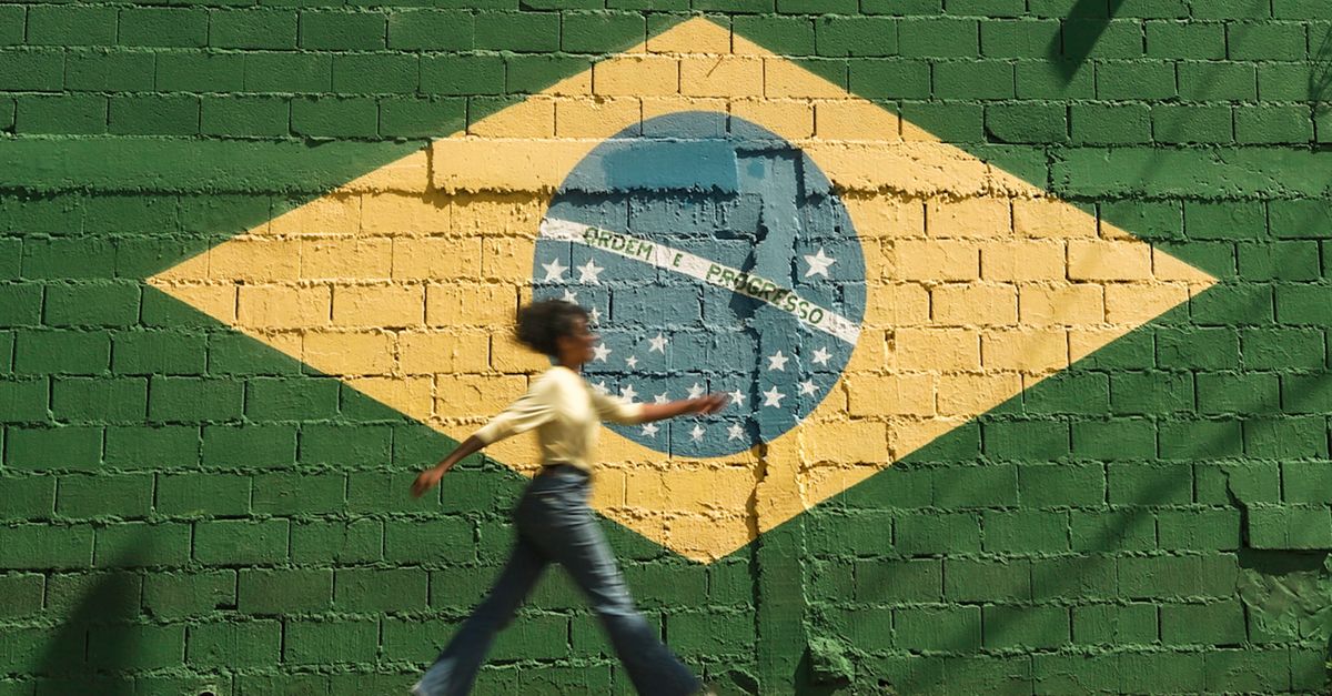 Política monetária vs. política fiscal: qual a diferença e quem manda nos seus juros?
